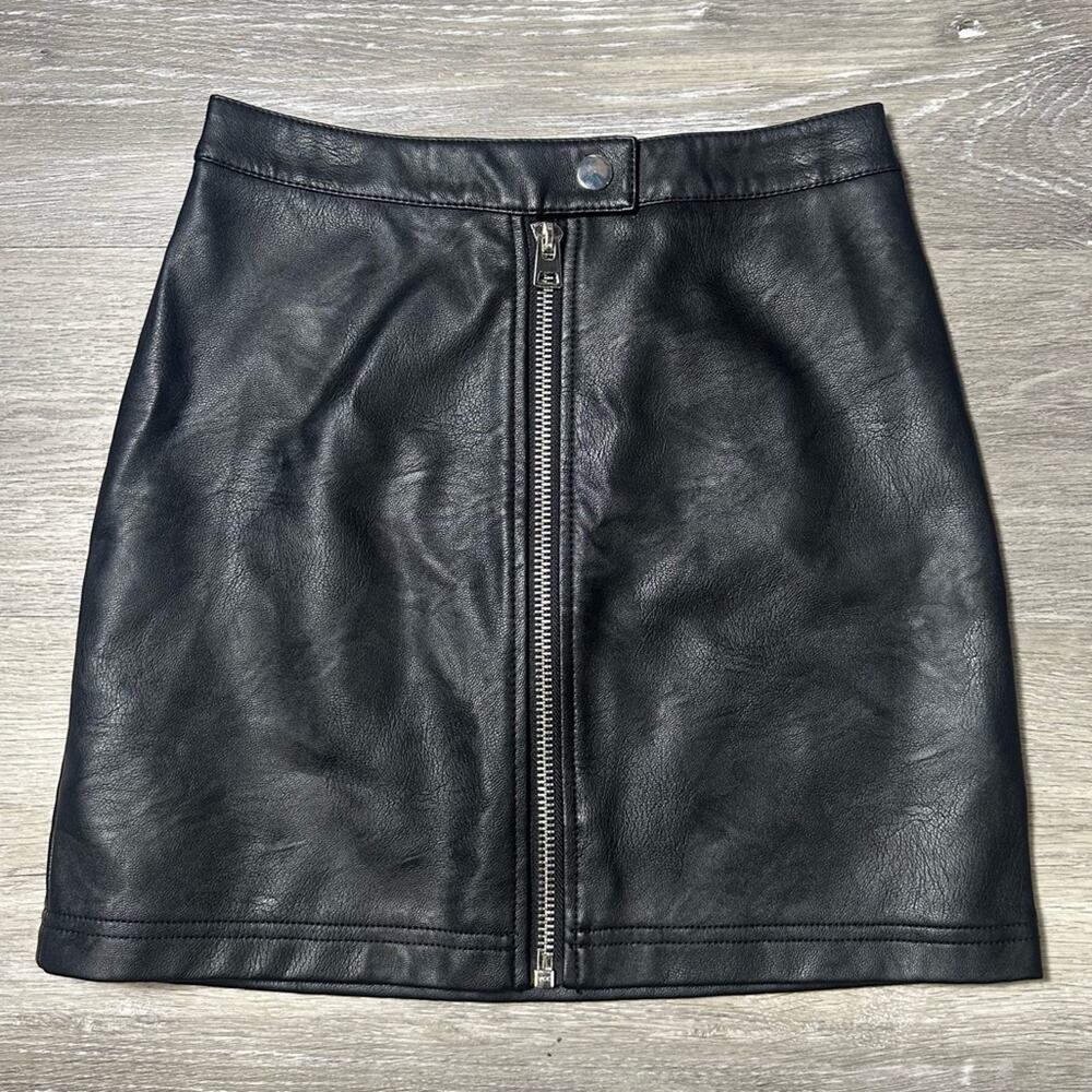 Topshop Black Faux Leather Zipper Mini Skirt NEW